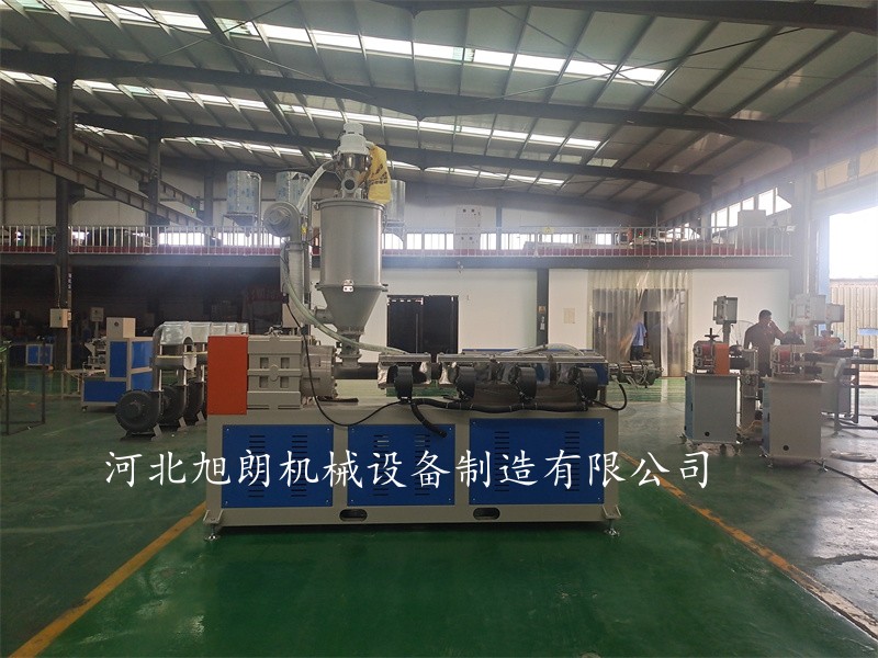 塑料挤出机用途